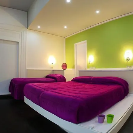 فندق مبيت وإفطار The Fresh Glamour نابولي